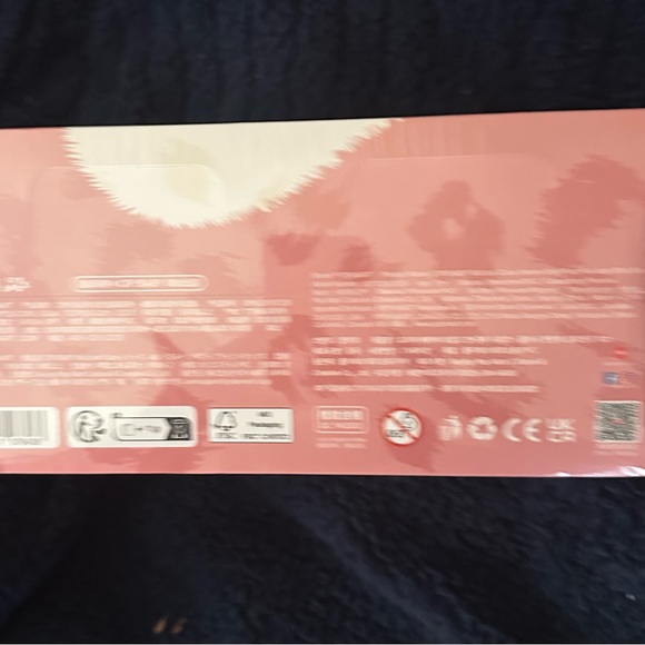 Cry Baby Wild But Cutie whole box sealed
Authentic - Picture 5 of 6